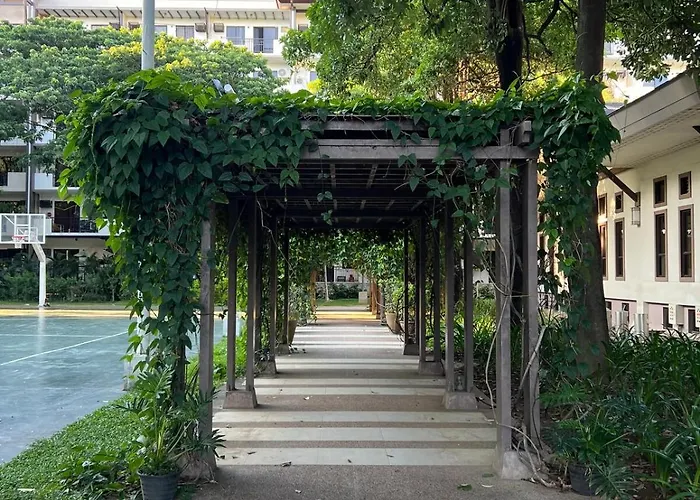 5 Mins From Airport Naia T1 Arista Place 1br 2br Veranda Parking Fast Wifi Netflix Apartamento