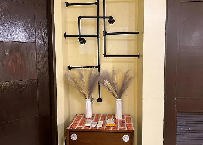 5 Mins From Airport Naia T1 Arista Place 1br 2br Veranda Parking Fast Wifi Netflix Manila