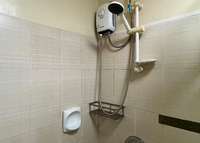Apartamento 5 Mins From Airport Naia T1 Arista Place 1br 2br Veranda Parking Fast Wifi Netflix