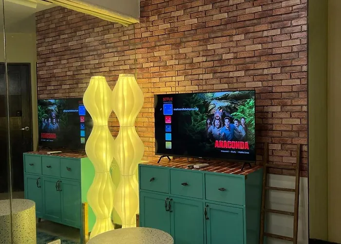 5 Mins From Airport Naia T1 Arista Place 1br 2br Veranda Parking Fast Wifi Netflix Apartamento Manila
