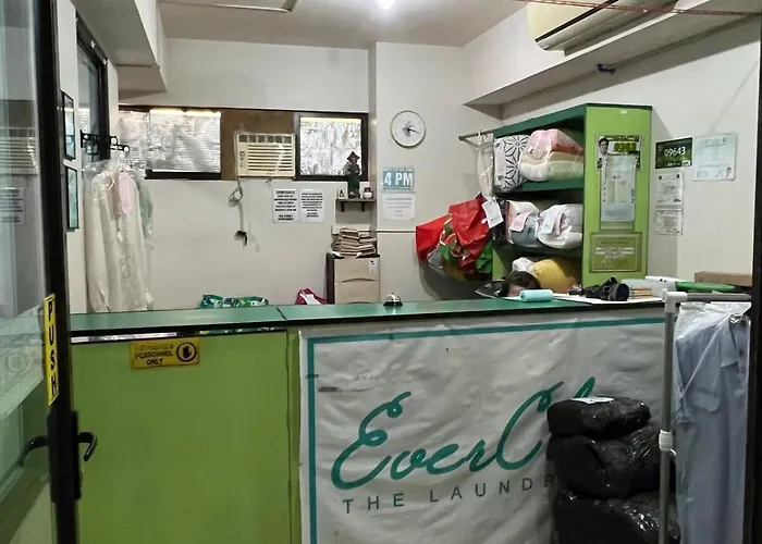 5 Mins From Airport Naia T1 Arista Place 1br 2br Veranda Parking Fast Wifi Netflix *