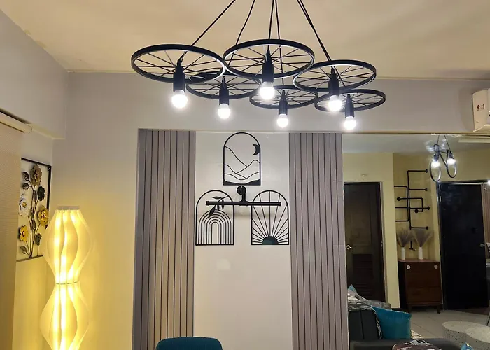Apartamento 5 Mins From Airport Naia T1 Arista Place 1br 2br Veranda Parking Fast Wifi Netflix